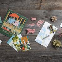 Postkarten, Kalender und Textilien von Inge Löök und 3D Puzzles aus Birkenpressholz von Lovi