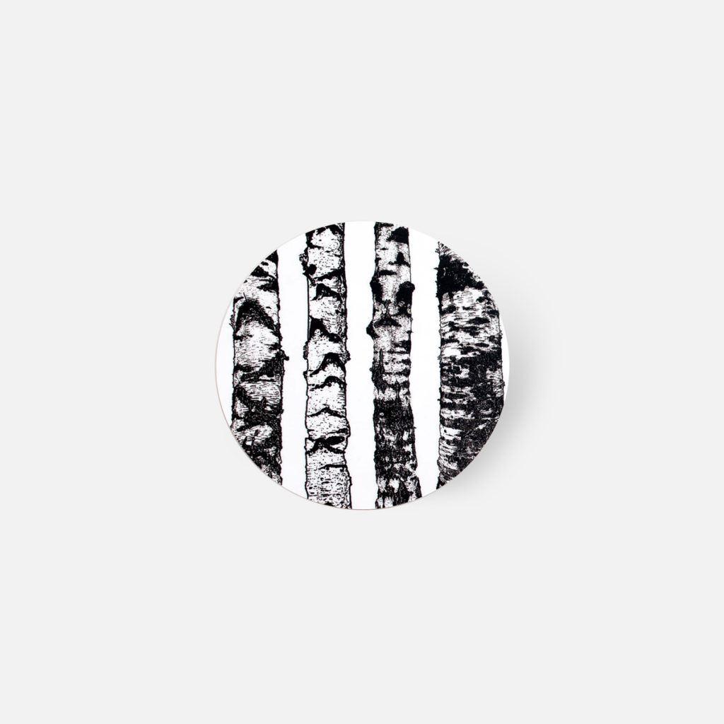 Glasuntersetzer mit Birkenstamm Motiv in schwarz-weiss