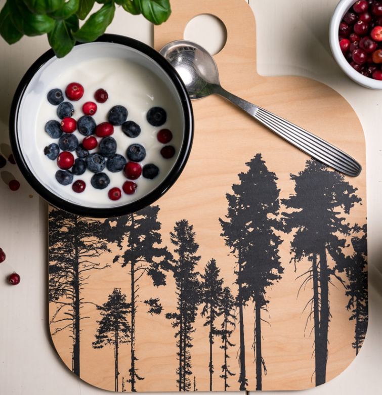 Muurla_nordic_Schneide-und-servierbrett_wald-nadeln