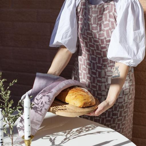 Lapuan Kankurit Mauste Schürze bordeau-leinen Lifestyle