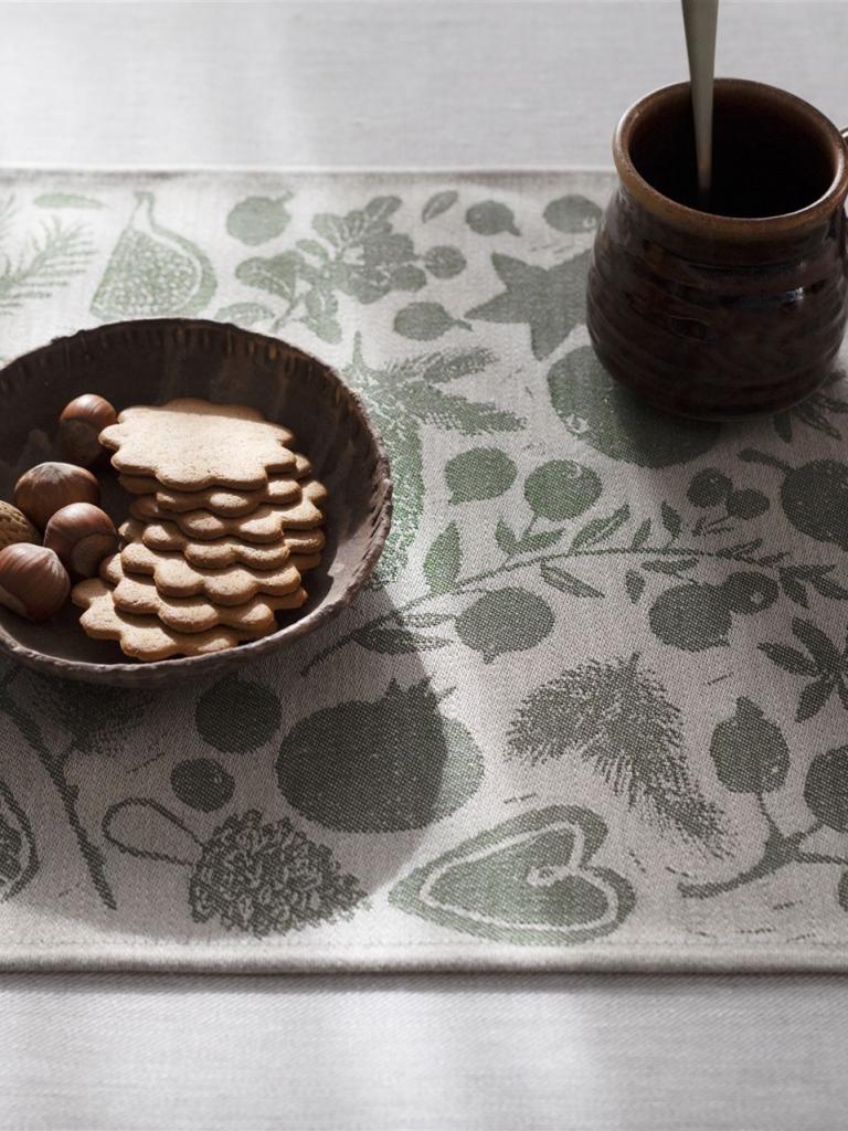 LapuanKankurit-Tischset-Talven-tuoksut-grün-leinen-2