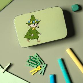Muurla-Moomin-blech-box-snufkin-10x65cm-lifestyle