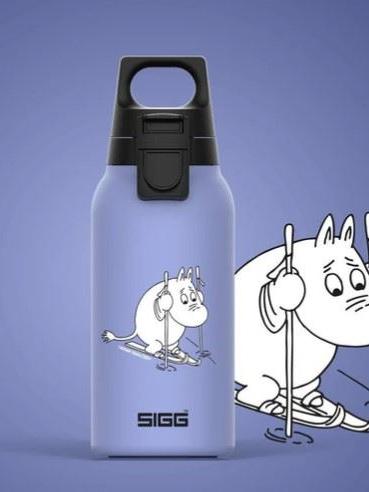 SIGG-X-Mumin_hot-&-cold_Mundstück_Mumin-auf-Ski_hellblau_quadratisch