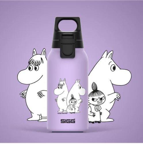 SIGG-X-Mumin_hot-&-cold_Trinkflasche_Freunde_lila_0.33l_quadratisch