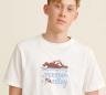 Moiko-Mumin-T-Shirt-Daydreaming-Schnüferl-weiss-lifestyle