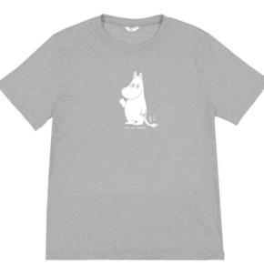 Moiko-Mumin-T-Shirt-Mumintroll-hello-there-grau