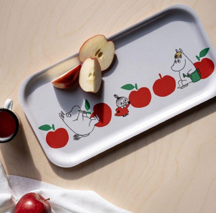 Muurla_Moomin_Serviertablett_fröhliche-äpfeln_43x22xm_1