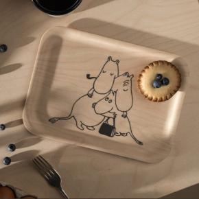 Muurla_Mumins_80_Serviertablett_lifestyle