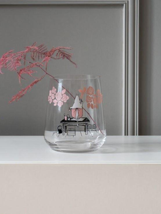 Muminmamma`s_Rosengarten_Vase_Laterne_lifestyle