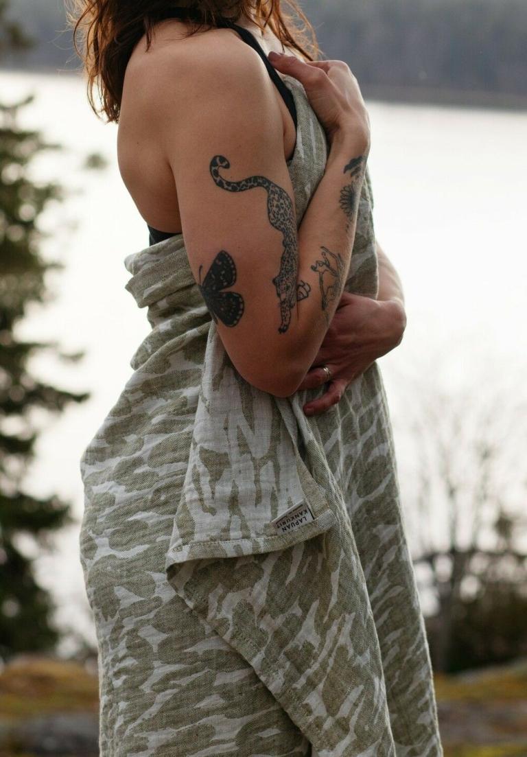 lapuankankurit_Handtuch_jakala_weiss-olive