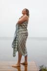 lapuankankurit_x_akira_minagawa_metsalampi_Handtuch_weiss-grün-blau_Lifestyle