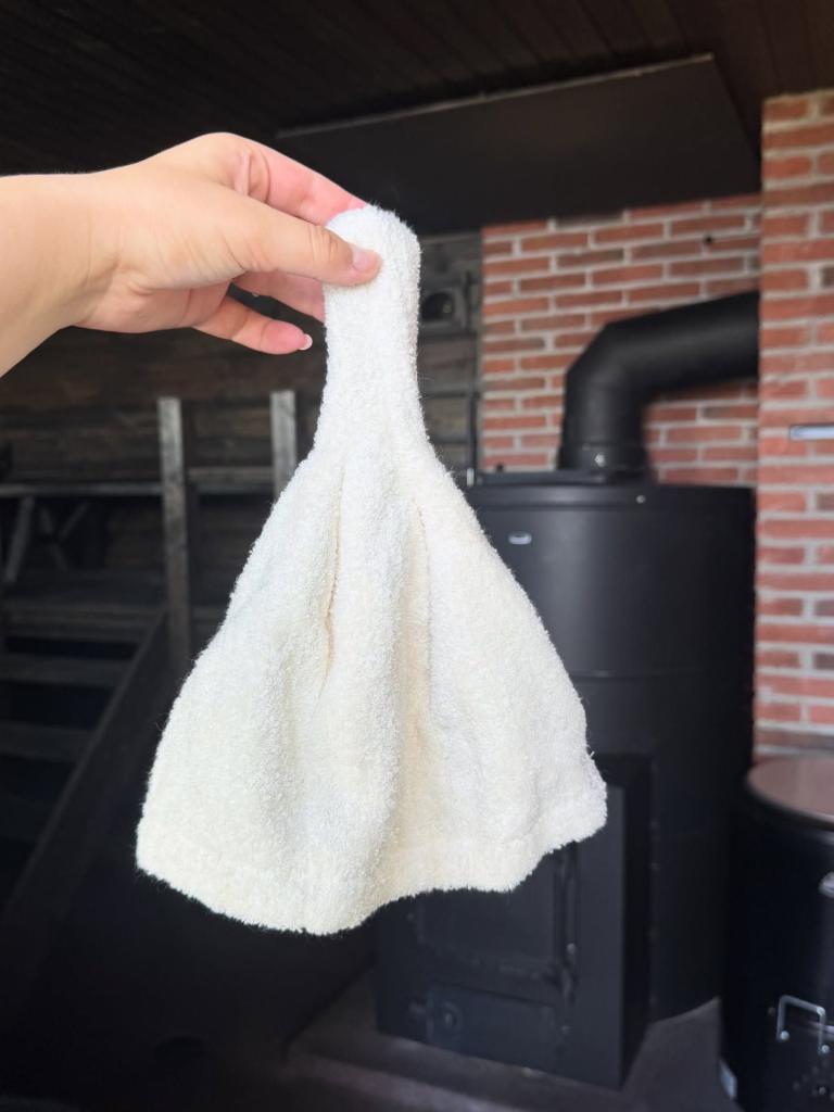 Saunaia-Saunahut-weiss