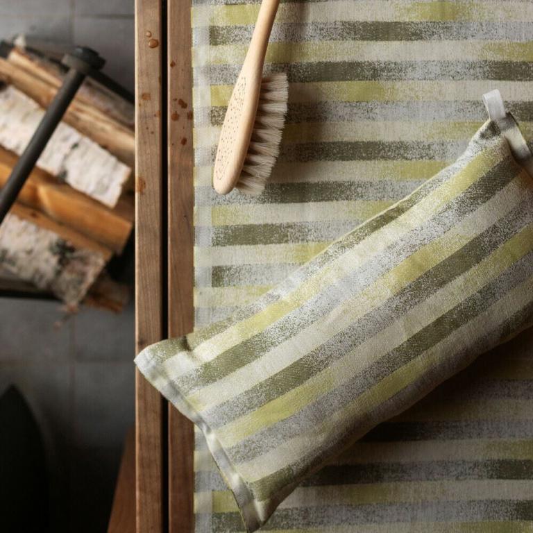 lapuankankurit_hohto_sauna_liegeschutz_und_kissen