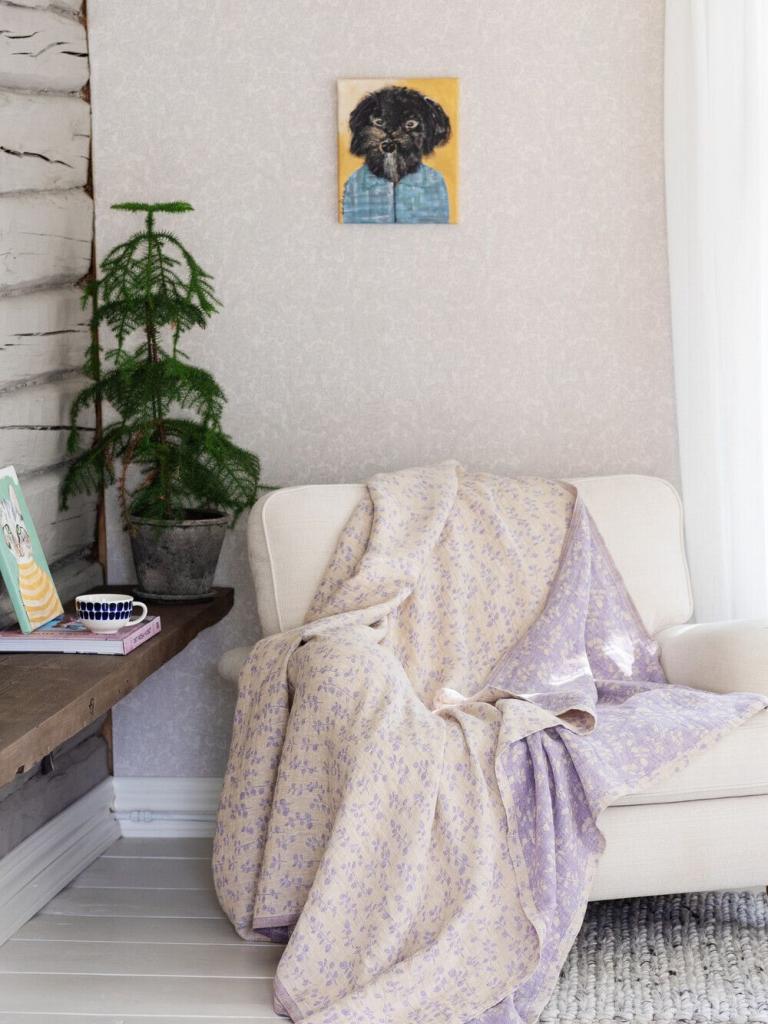 lapuankankurit_Leinendecke_meirami_gold-lavendel_1